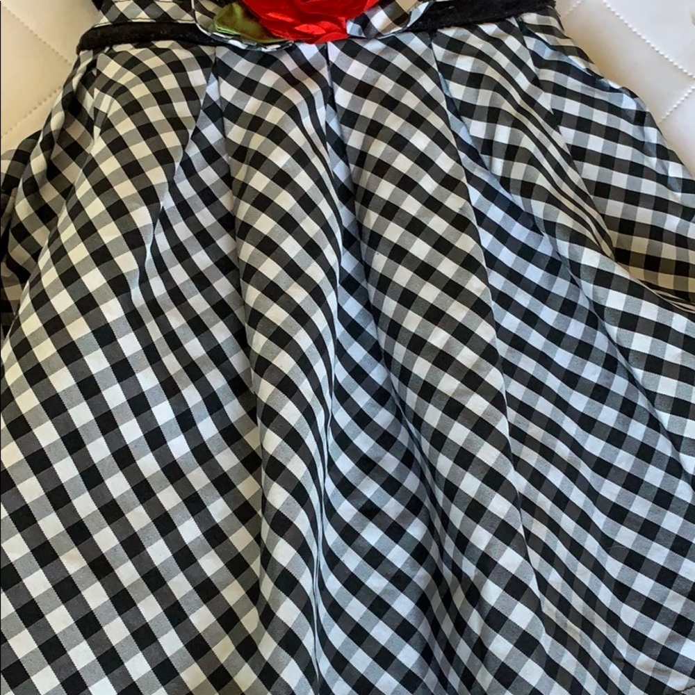 Dress - Picture 3 of 6